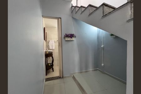 Casa de condomínio para alugar com 260m², 3 quartos e 2 vagas Casa de condomínio para alugar com 260m², 3 quartos e 2 vagasCorredor