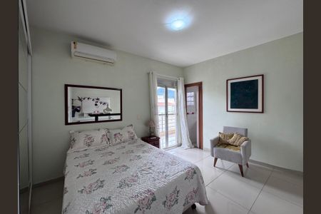 Casa de condomínio para alugar com 260m², 3 quartos e 2 vagas Casa de condomínio para alugar com 260m², 3 quartos e 2 vagasSuíte