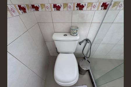 Casa de condomínio para alugar com 260m², 3 quartos e 2 vagas Casa de condomínio para alugar com 260m², 3 quartos e 2 vagasBanheiro Social