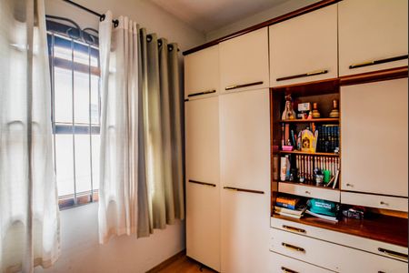 Casa à venda com 171m², 4 quartos e 3 vagasQuarto 2