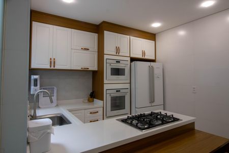 Casa à venda com 131m², 3 quartos e 2 vagasCozinha