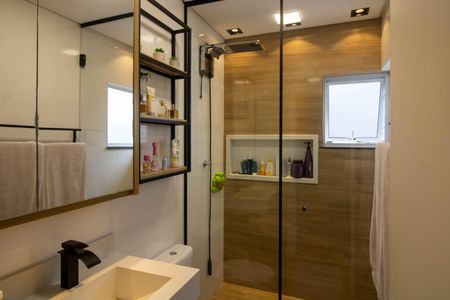 Casa à venda com 131m², 3 quartos e 2 vagasBanheiro Suíte