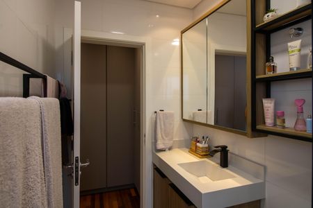 Casa à venda com 131m², 3 quartos e 2 vagasBanheiro Suíte