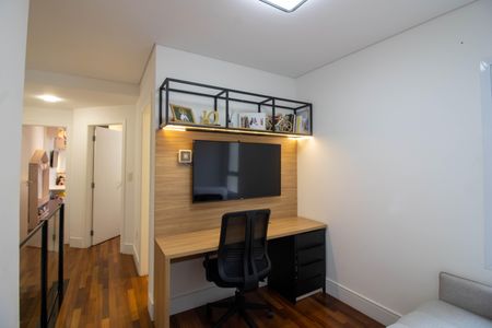 Casa à venda com 131m², 3 quartos e 2 vagasEscritório