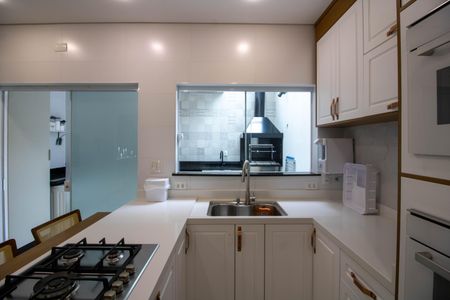 Casa à venda com 131m², 3 quartos e 2 vagasCozinha