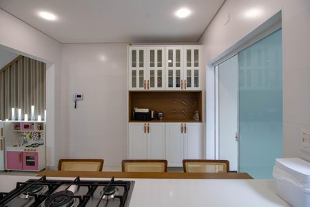 Casa à venda com 131m², 3 quartos e 2 vagasCozinha