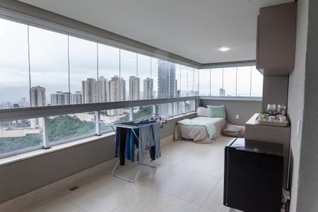 Apartamento à venda com 112m², 3 quartos e 2 vagasVaranda