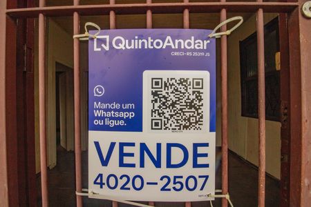 Plaquinha de casa à venda com 2 quartos, 232m² em Jardim Floresta, Porto Alegre