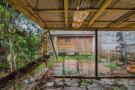 Pátio de casa à venda com 2 quartos, 232m² em Jardim Floresta, Porto Alegre