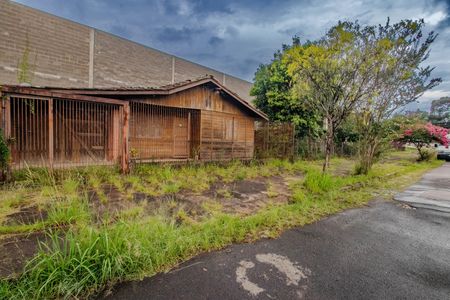 Casa à venda com 232m², 2 quartos e 2 vagasFachada