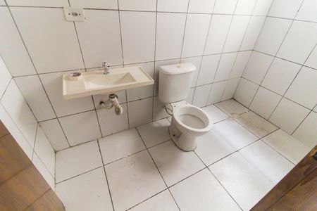 Casa de condomínio à venda com 62m², 2 quartos e sem vaga Casa de condomínio à venda com 62m², 2 quartos e sem vagaBanheiro