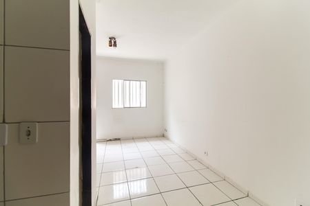 Casa de condomínio à venda com 62m², 2 quartos e sem vaga Casa de condomínio à venda com 62m², 2 quartos e sem vagaSala
