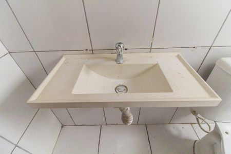 Casa de condomínio à venda com 62m², 2 quartos e sem vaga Casa de condomínio à venda com 62m², 2 quartos e sem vagaBanheiro