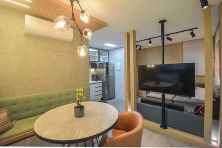 Apartamento à venda com 58m², 2 quartos e 2 vagasSala