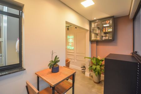Apartamento à venda com 58m², 2 quartos e 2 vagasVaranda gourmet