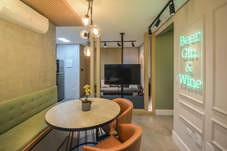 Apartamento à venda com 58m², 2 quartos e 2 vagasSala