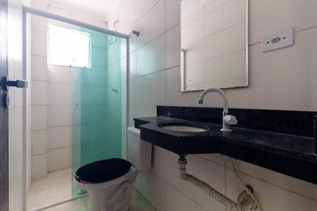 Banheiro de apartamento para alugar com 2 quartos, 45m² em Jardim Santa Adelia, São Paulo