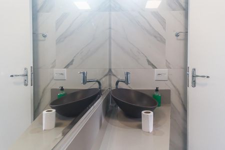 Apartamento para alugar com 110m², 3 quartos e 2 vagasBanheiro da Suíte