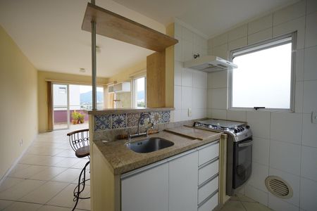 Apartamento para alugar com 85m², 2 quartos e 1 vaga Apartamento para alugar com 85m², 2 quartos e 1 vagaCozinha