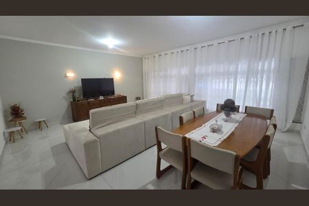 Foto 31 de casa à venda com 3 quartos, 234m² em Água Rasa, São Paulo