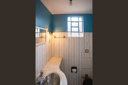 Casa à venda com 170m², 4 quartos e 1 vagaLavabo