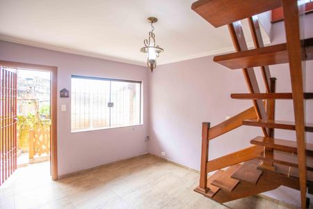 Sala de casa à venda com 4 quartos, 170m² em Vila Clara, São Paulo