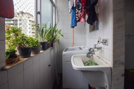 Apartamento para alugar com 70m², 2 quartos e 1 vagaCozinha e Área de Serviço