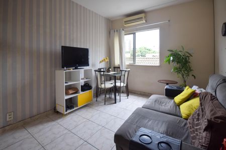 Sala de apartamento à venda com 2 quartos, 70m² em Pechincha, Rio de Janeiro