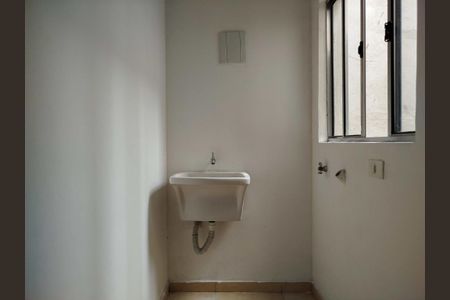 Casa para alugar com 20m², 1 quarto e sem vagaÁrea de Serviço