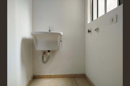 Casa para alugar com 20m², 1 quarto e sem vagaÁrea de Serviço