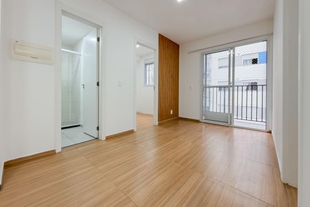 Sala de apartamento para alugar com 2 quartos, 40m² em Cambuci, São Paulo