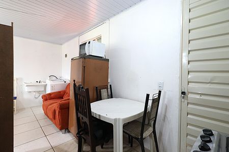 Cozinha de kitnet/studio para alugar com 1 quarto, 35m² em Rubem Berta, Porto Alegre