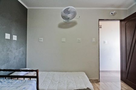 Casa à venda com 315m², 5 quartos e 4 vagasQuarto 3