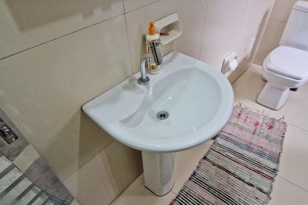 Casa à venda com 315m², 5 quartos e 4 vagasBanheiro