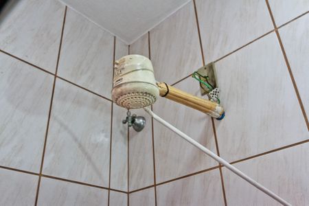 Casa à venda com 315m², 5 quartos e 4 vagasEdícula - banheiro