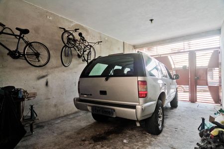 Casa à venda com 315m², 5 quartos e 4 vagasÁrea externa