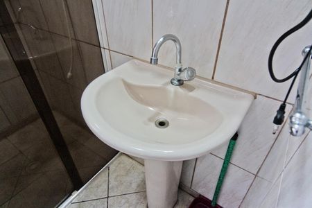 Casa à venda com 315m², 5 quartos e 4 vagasEdícula - banheiro