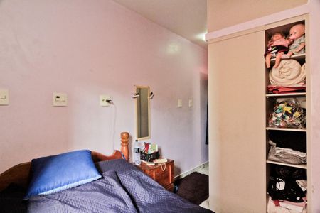 Casa à venda com 315m², 5 quartos e 4 vagasSuíte 2