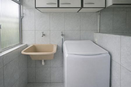 Apartamento à venda com 65m², 2 quartos e 1 vagaÁrea de Serviço