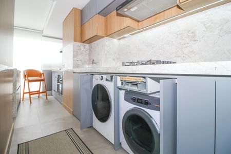 Apartamento à venda com 127m², 3 quartos e 2 vagas Apartamento à venda com 127m², 3 quartos e 2 vagasÁrea de Serviço