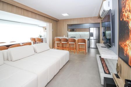 Apartamento à venda com 127m², 3 quartos e 2 vagas Apartamento à venda com 127m², 3 quartos e 2 vagasSala