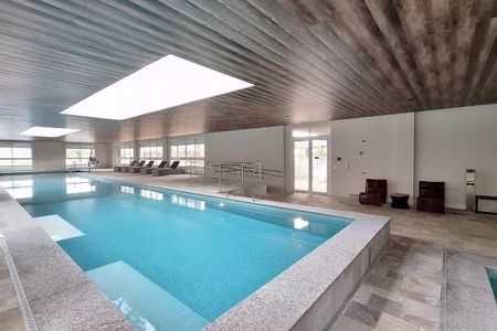 Apartamento à venda com 127m², 3 quartos e 2 vagas Apartamento à venda com 127m², 3 quartos e 2 vagasPiscina Coberta