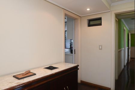 Apartamento à venda com 157m², 3 quartos e 3 vagas Apartamento à venda com 157m², 3 quartos e 3 vagasCorredor