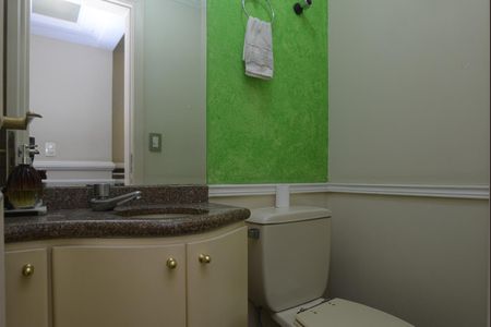 Apartamento à venda com 157m², 3 quartos e 3 vagas Apartamento à venda com 157m², 3 quartos e 3 vagasLavabo