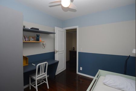 Apartamento à venda com 157m², 3 quartos e 3 vagas Apartamento à venda com 157m², 3 quartos e 3 vagasQuarto 1