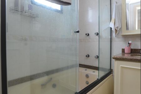 Apartamento à venda com 157m², 3 quartos e 3 vagas Apartamento à venda com 157m², 3 quartos e 3 vagasBanheiro do quarto 2