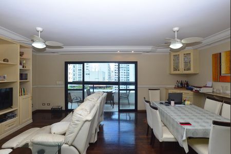 Sala de apartamento à venda com 3 quartos, 157m² em Perdizes, São Paulo