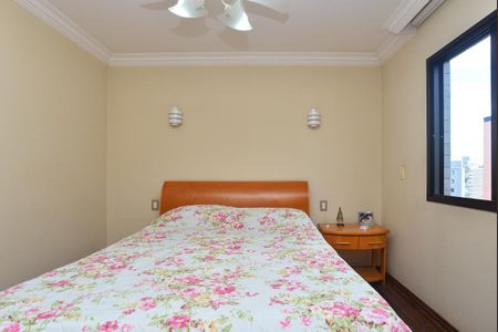 Apartamento à venda com 157m², 3 quartos e 3 vagas Apartamento à venda com 157m², 3 quartos e 3 vagasQuarto 2 Suíte