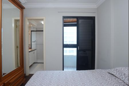 Apartamento à venda com 157m², 3 quartos e 3 vagas Apartamento à venda com 157m², 3 quartos e 3 vagasQuarto 3 Suíte