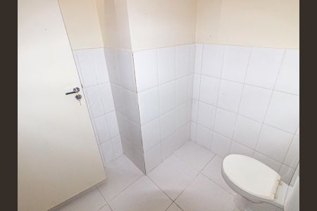 Casa à venda com 250m², 4 quartos e 6 vagasBanheiro da Suíte 2